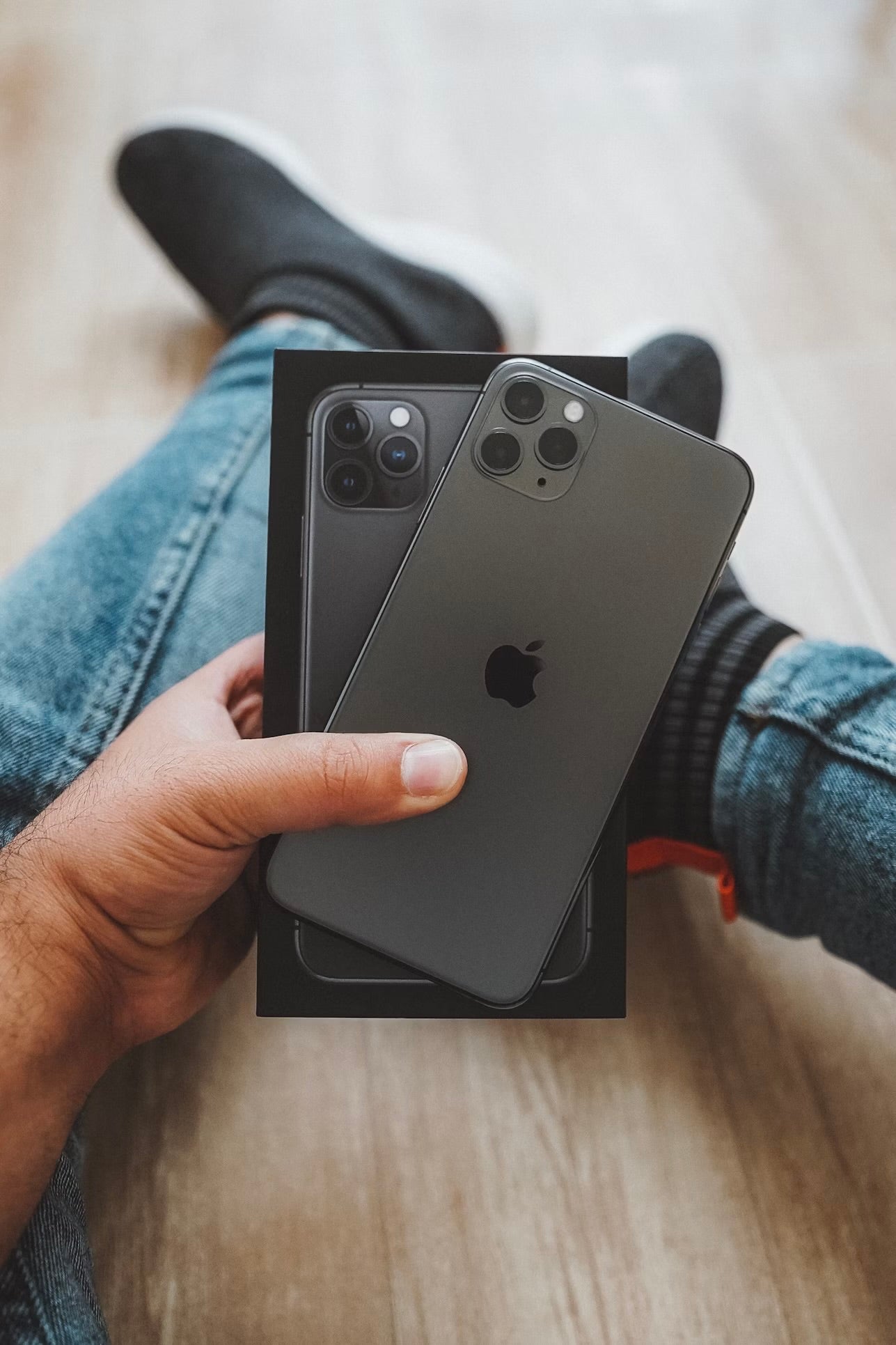 IPhone 11 Pro Quasi Neuf - 64 GB + Chargeur + Antichoc + Fourreau