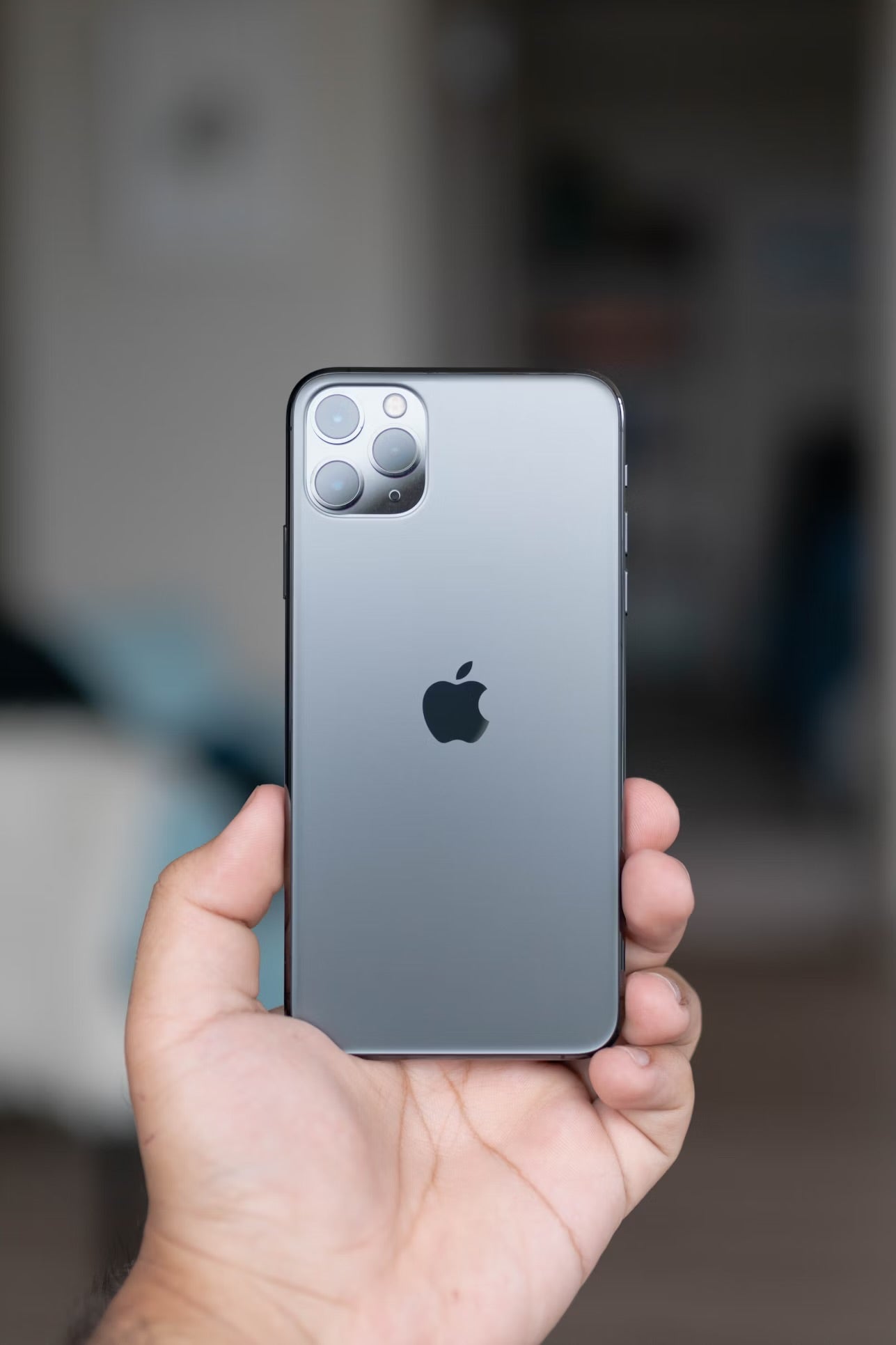 IPhone 11 Pro Quasi Neuf - 64 GB + Chargeur + Antichoc + Fourreau