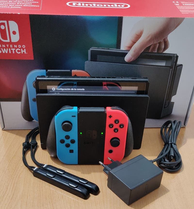 Nintendo Switch Craquée Avec 15 Jeux installés – Quasi Neuf