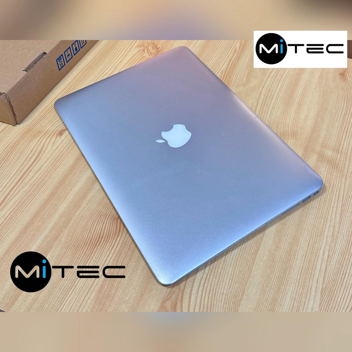 Macbook Air Core i5 - 128 GB Ssd - 13'3 Pouces - Clavier Rétro éclairé - Sac + Souris +Clé USB Offert