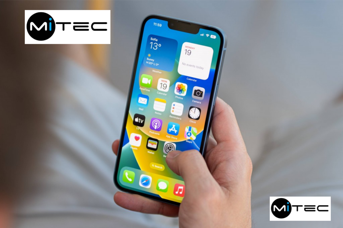 IPhone 14 -Quasi neuf 128 GB + Chargeur + Antichoc + Fourreau