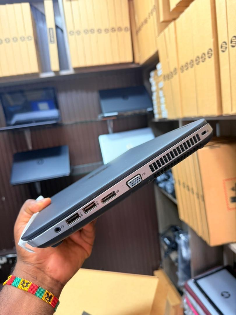 Hp ProBook 640 G1 Core i5 - 8 GB - 1000 GB - 14 Pouces - Sac Offert - Souris Offert - Clé Usb Offert