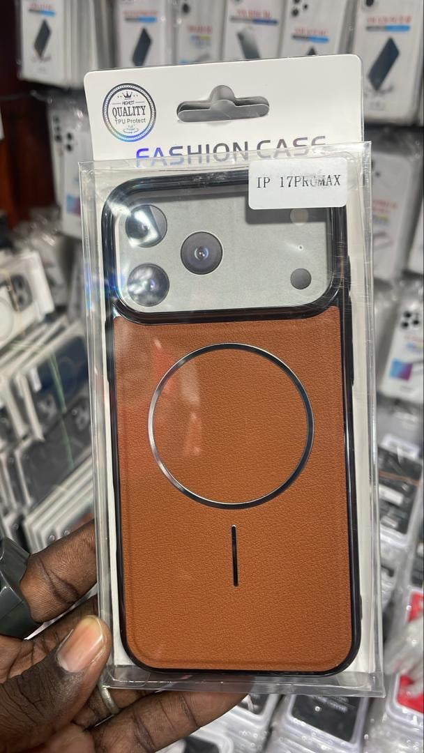 Étui Fourreau Coque Marron IPhone 17 Pro Max
