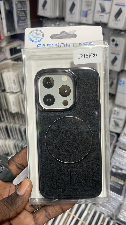 Étui Fourreau Coque Noir IPhone 15 Pro