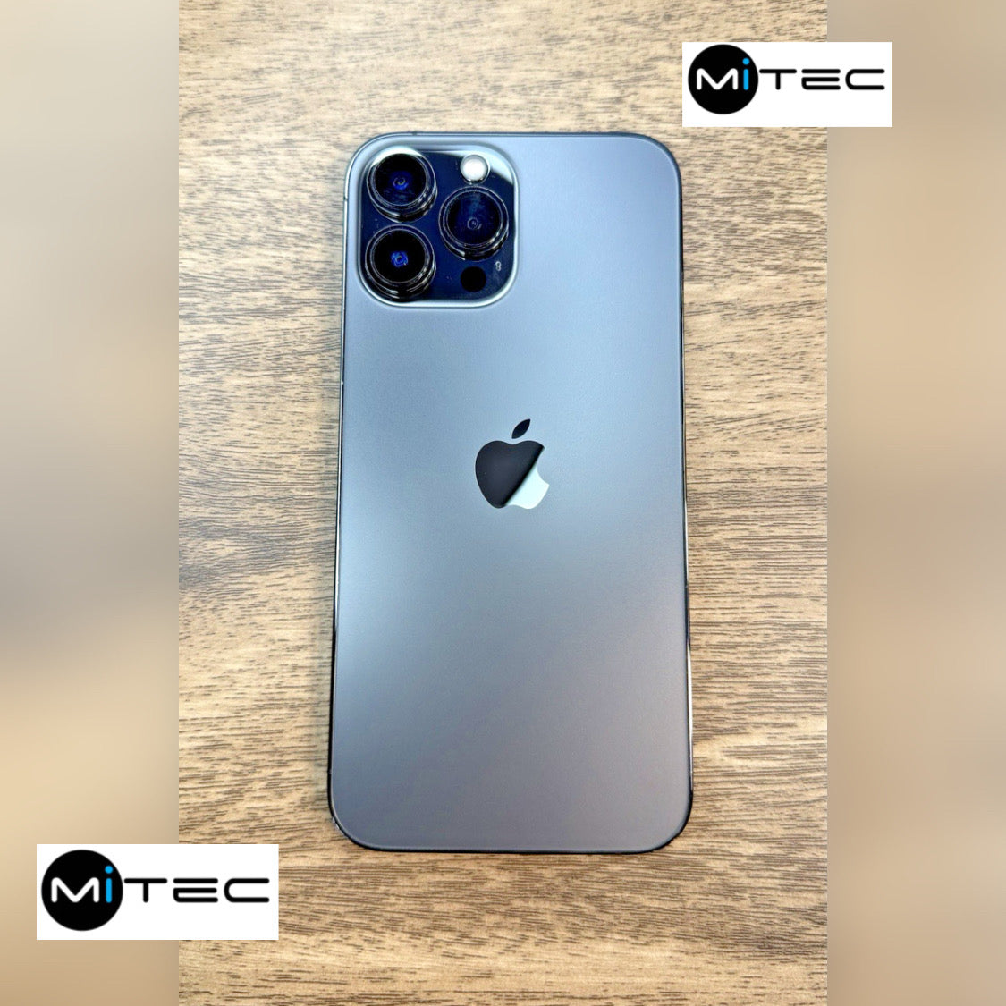 IPhone 13 Pro Max Quasi Neuf - 128 GB + Chargeur + Antichoc + Fourreau