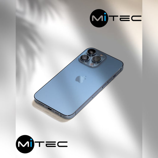 IPhone 13 Pro Quasi Neuf - 256 GB + Chargeur + Antichoc + Fourreau