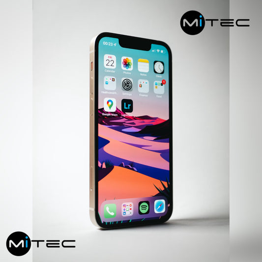 IPhone 13 Mini Quasi Neuf - 128 GB + Chargeur + Antichoc + Fourreau