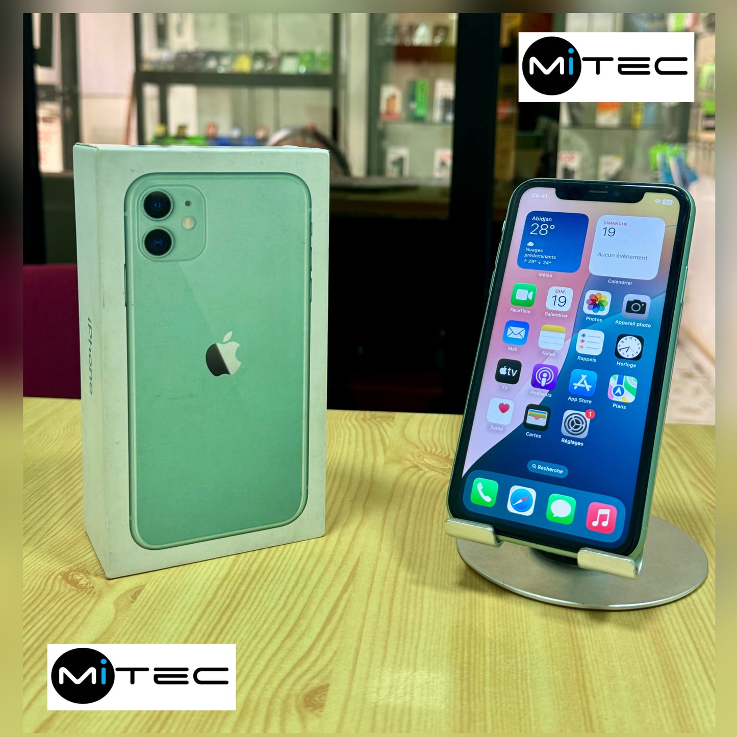 IPhone 11 Okaz - 64 GB - Vert - Avec Chargeur + Fourreau + Antichoc