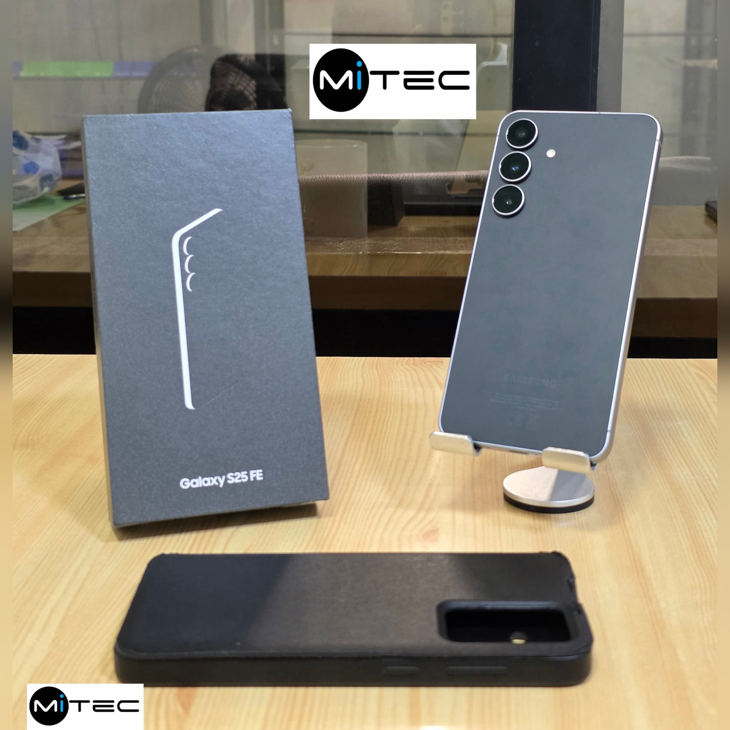 Samsung S25 Fe 5G - 8 GB - 256 GB - Dynamic Amoled - 50Mpx - 6'7 Pouces