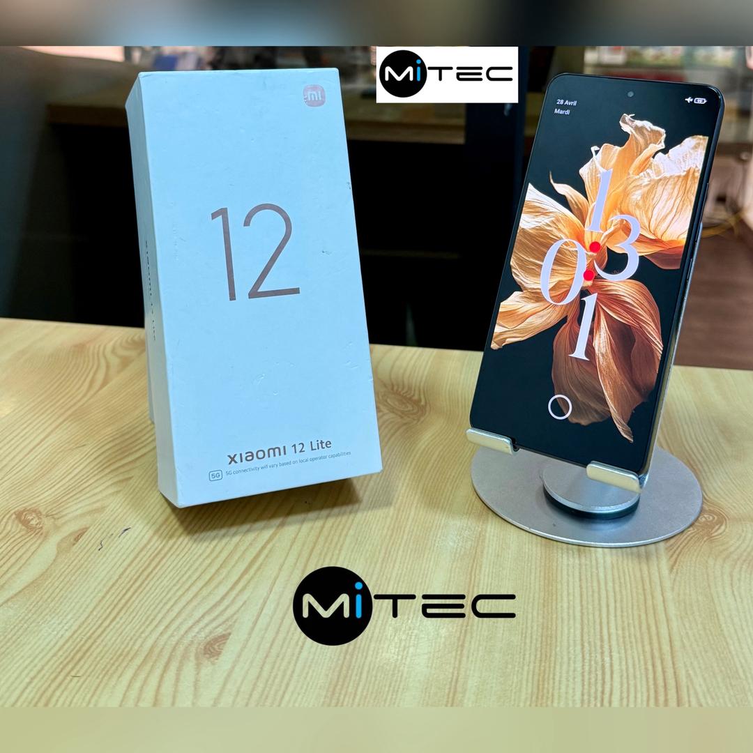 Xiaomi 12 Lite 5G -  8 GB - 256 GB - 108 Mpx - Amoled - Snapdragon 778G 5G