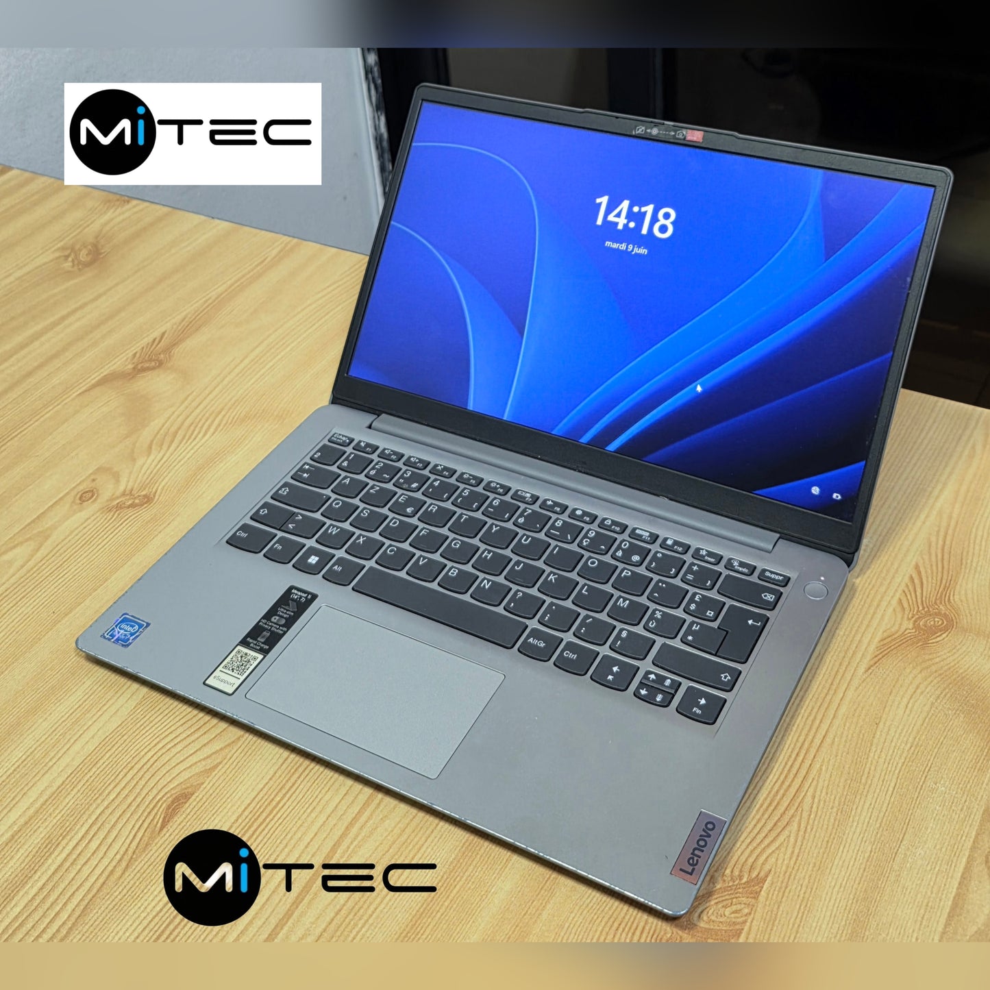 Pc Lenovo ideaPad 1i - 4 GB - 256 GB Ssd - 14 Pouces - Sac + Souris + Clé USB Offert