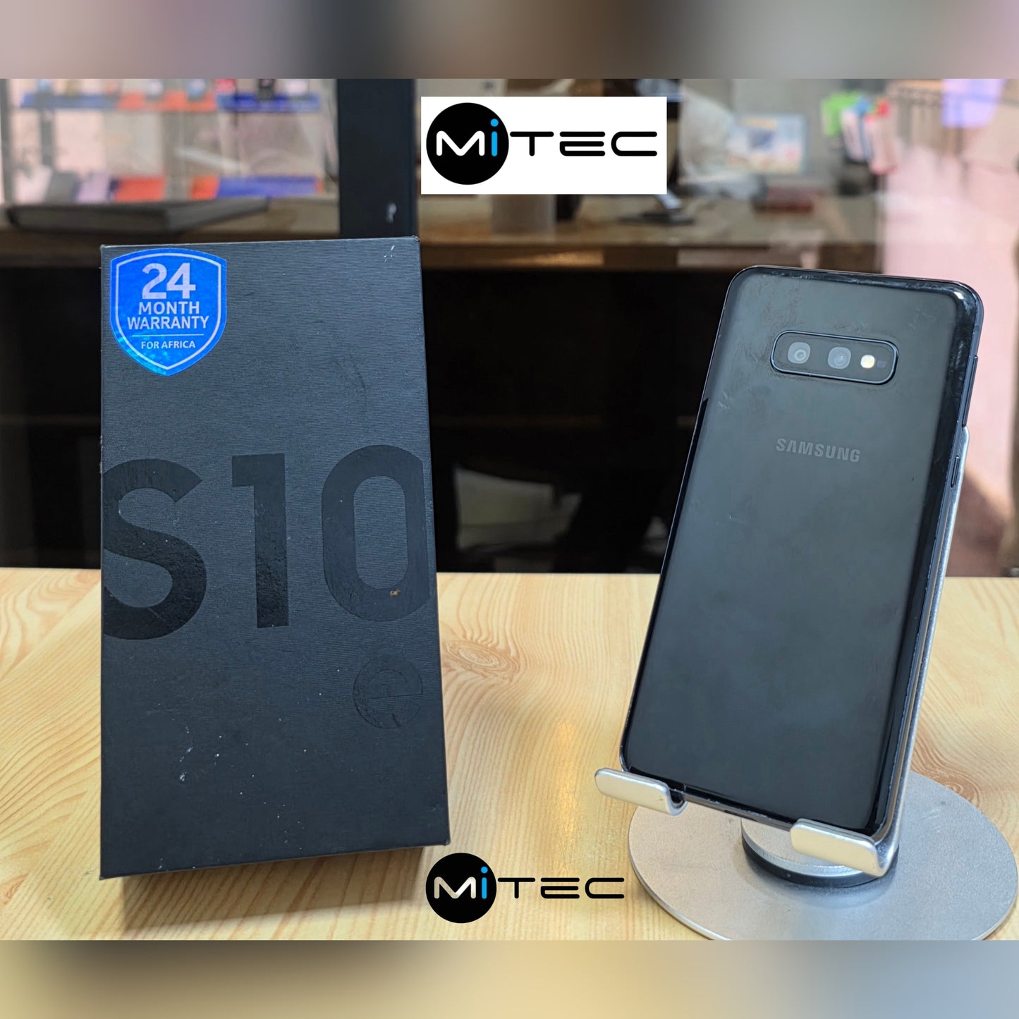 Samsung Galaxy S10e - 6 GB - 128 GB  -  5'8 Pouces Dynamic Amoled - S10 e