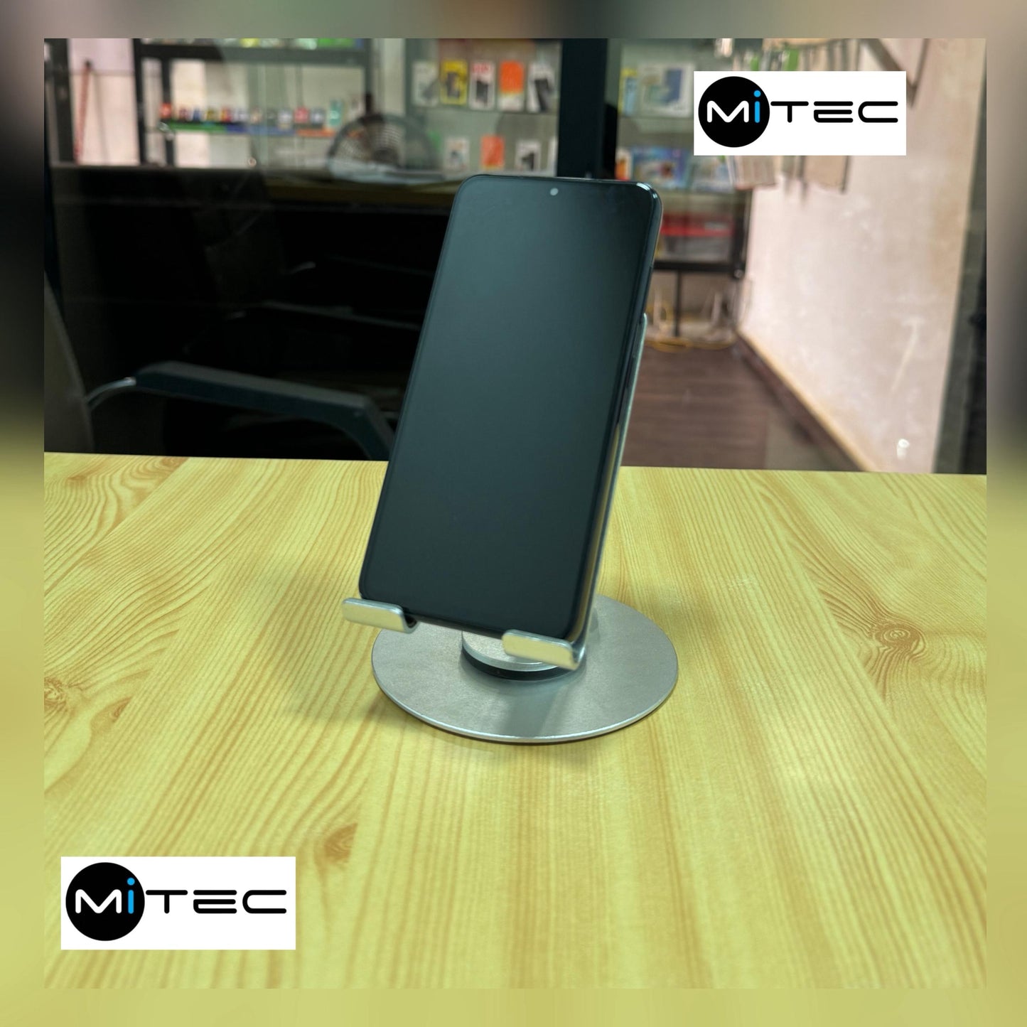 Samsung S23 - 5G - 8 GB - 128 GB - Snapdragon 8 Gen 2 - 50 Mpx